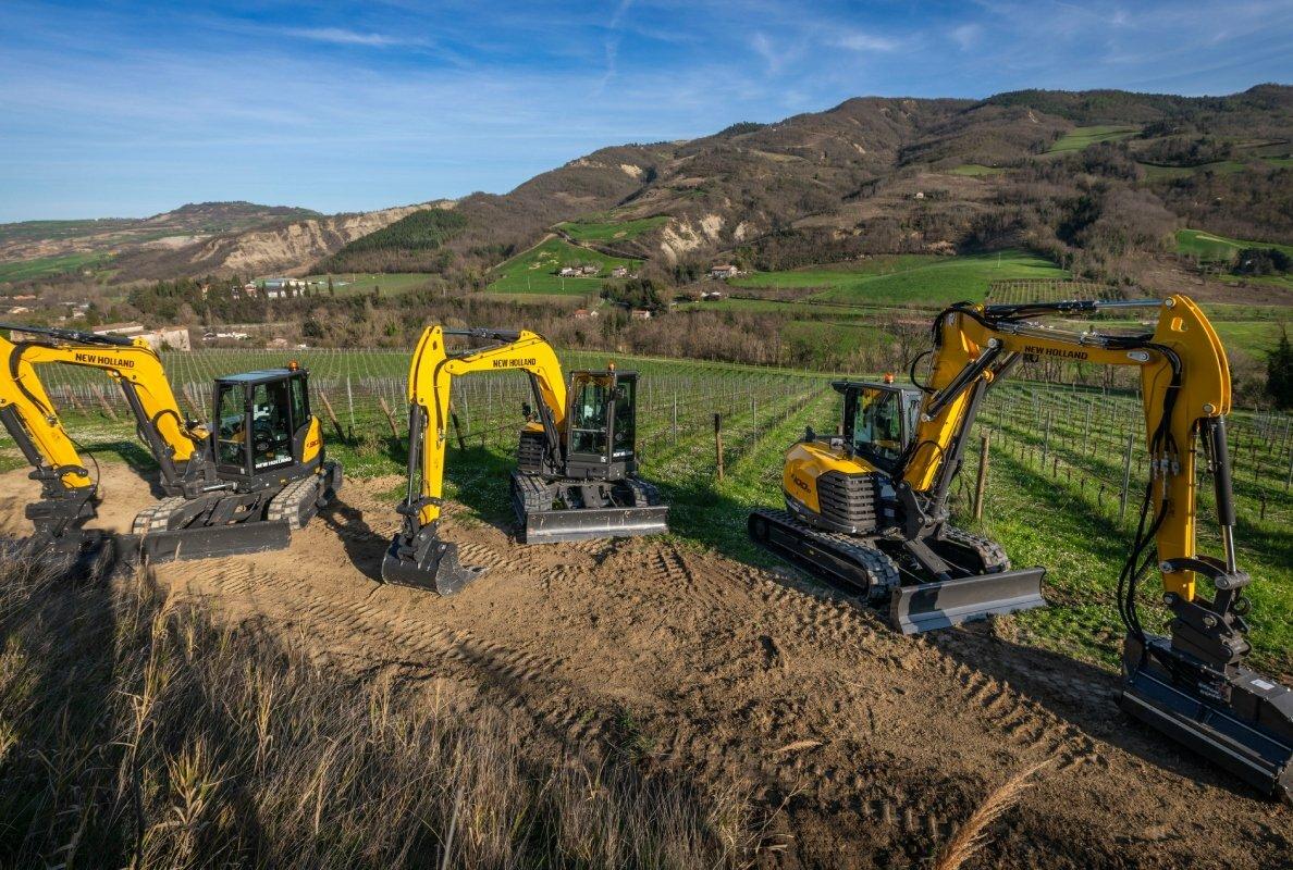 New Holland expands light construction line with launch of new midi excavators at EIMA 2024