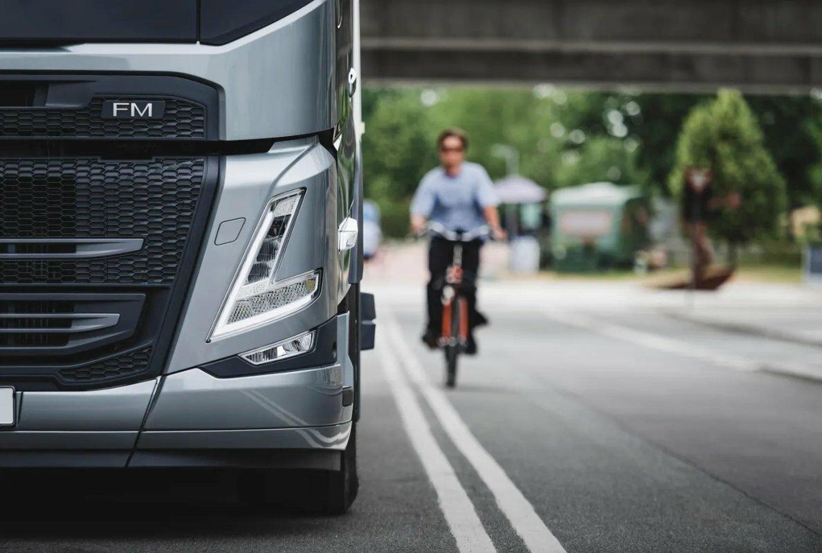 Volvo Trucks launches next-generation safety systems to protect pedestrians and cyclists