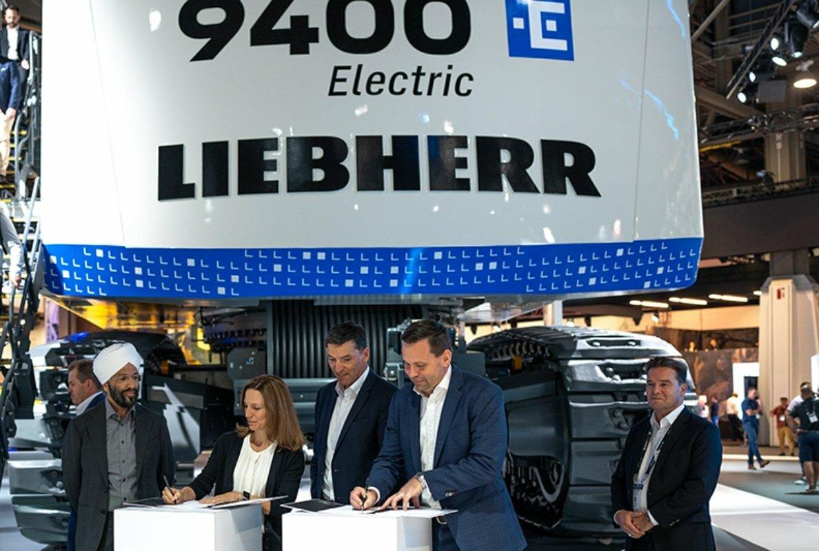 Liebherr-BHP and Liebherr sign new Global Framework Agreement at MINExpo 2024