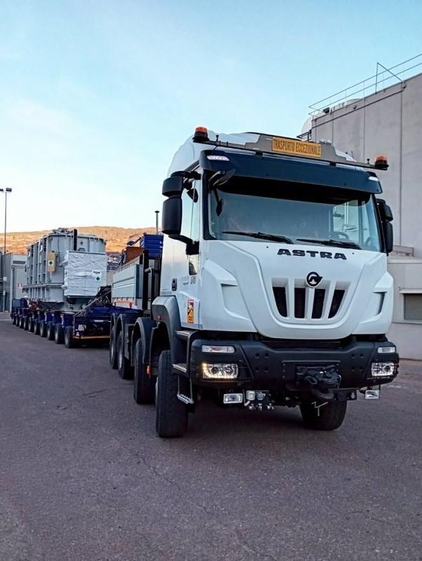 Astra delivers heavy haulage vehicles 2e4