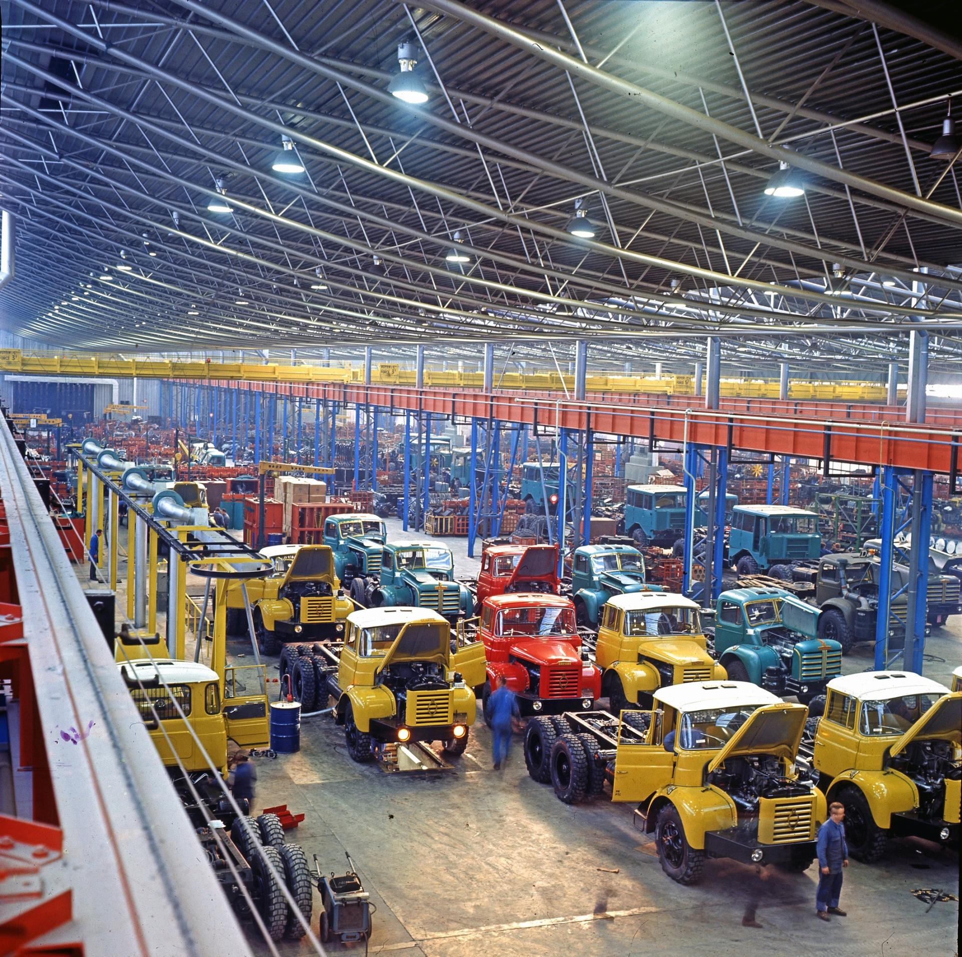 Renault Trucks celebrates 60 years of its Bourg-en-Bresse plant