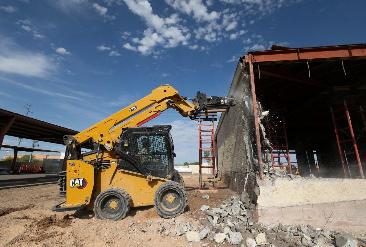 Cat 270 skid steer loader 7f1