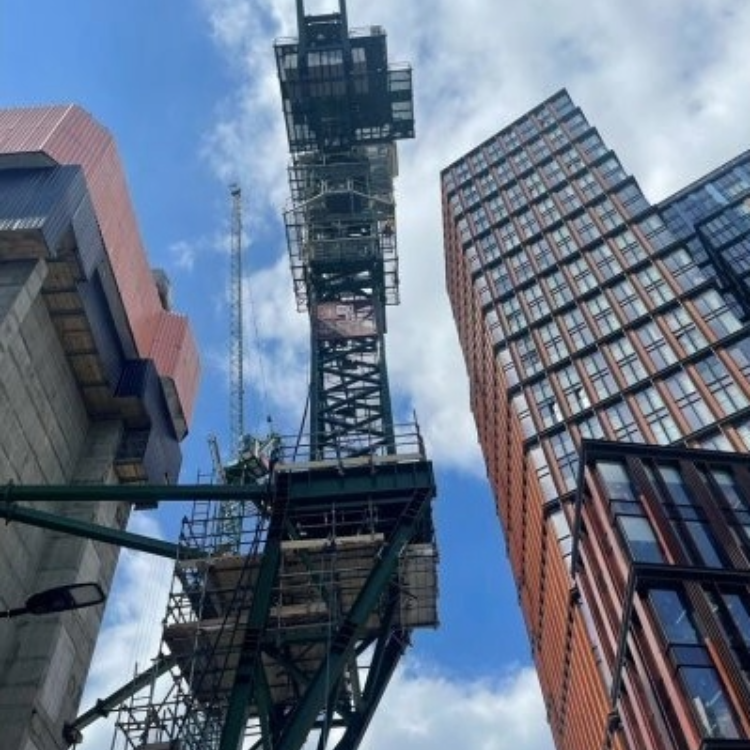 Three Potain cranes chosen for iconic new London skyscraper