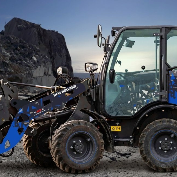 New Holland wins GOOD DESIGN® award for advanced electric compact wheel loader