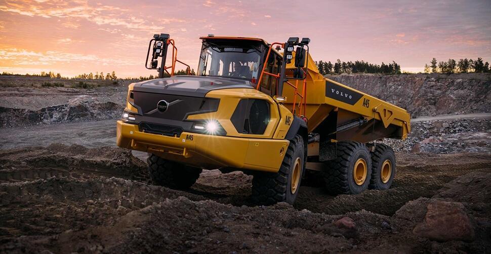 Volvo ce unveils 04 2324x1200